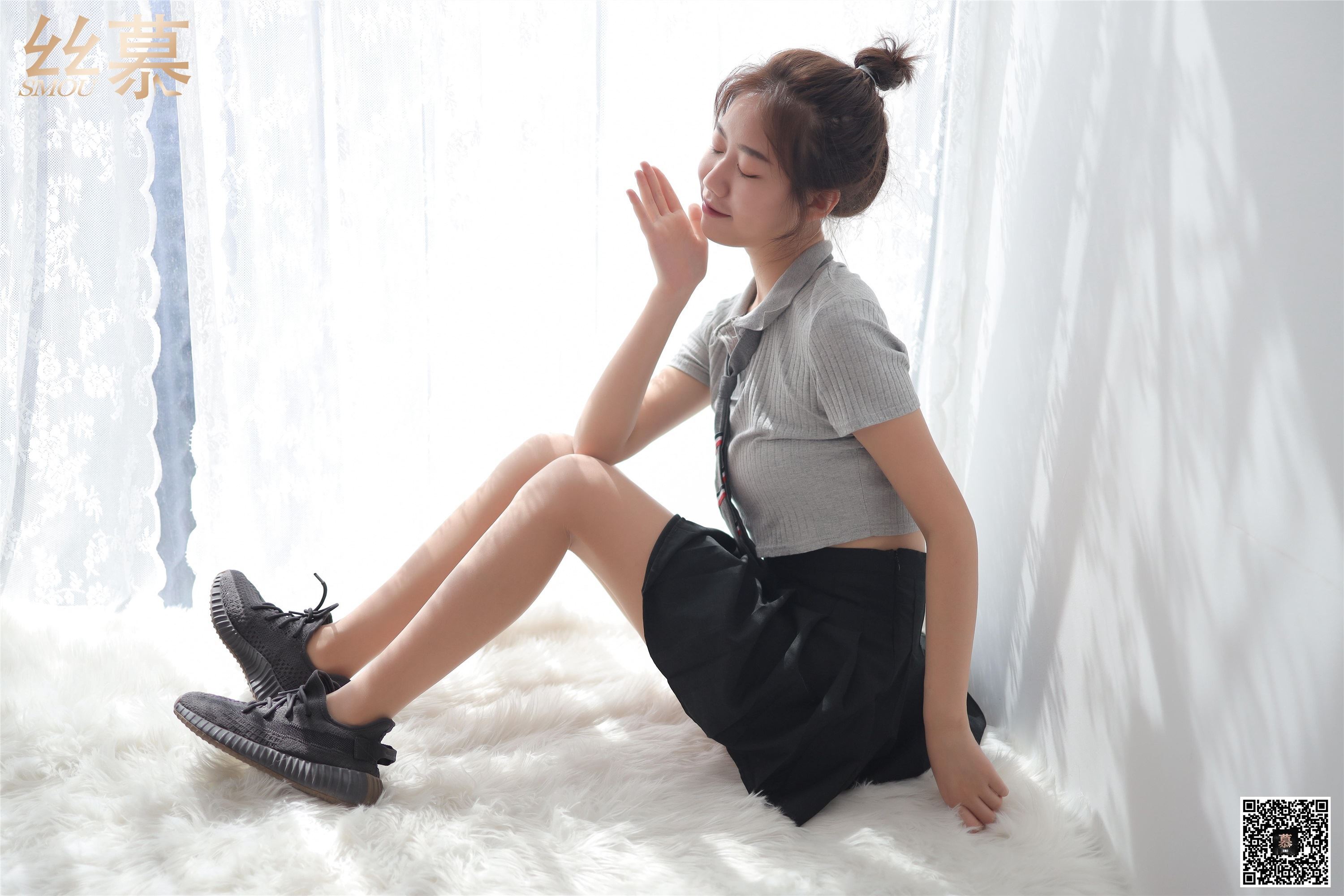 丝慕写真 特写集 TX041《缠在腿上的双丝诱惑-米朵》